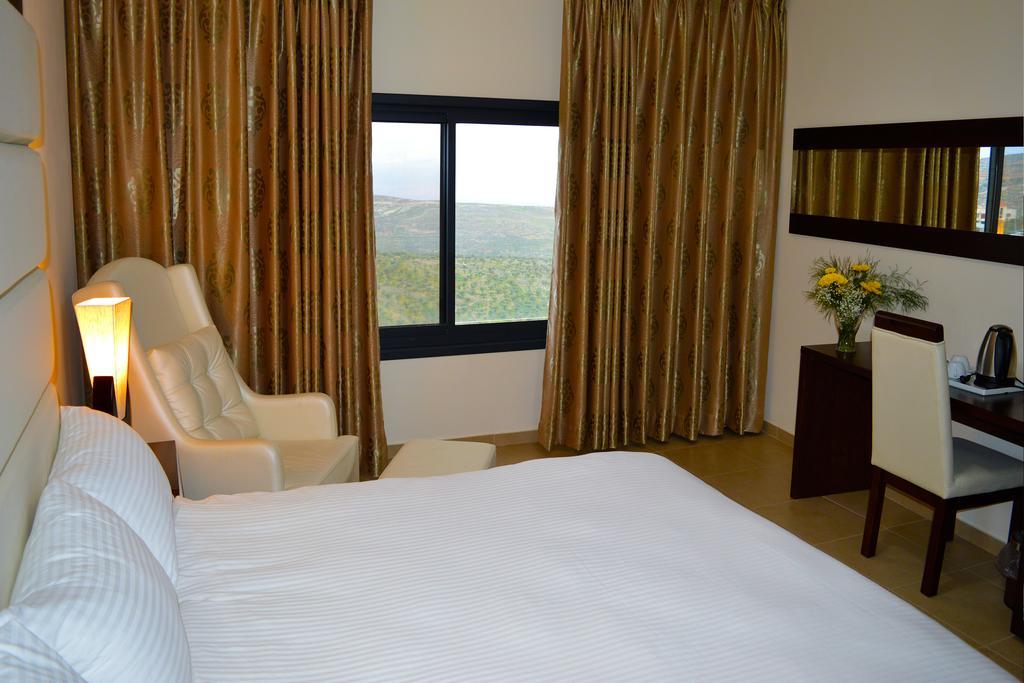 Taybeh Golden Hotel Ramallah Exterior foto